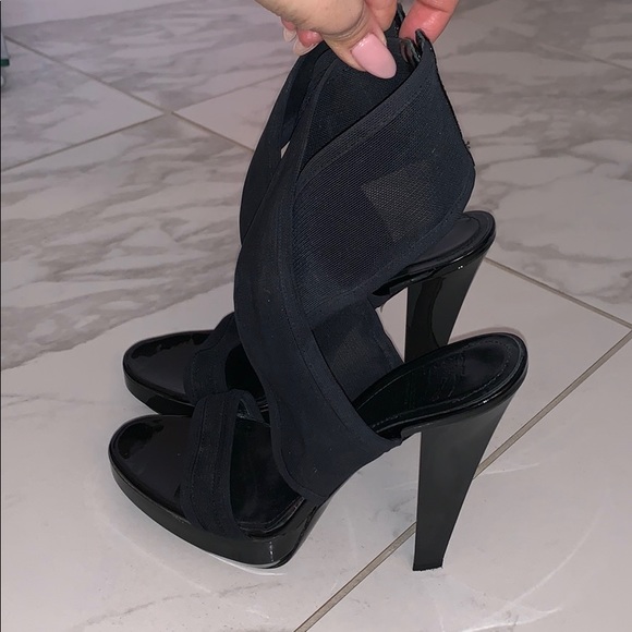 Burberry Heels/ Sandals - Picture 3 of 4